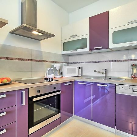 Summertime House With Apartment Umag Luaran gambar