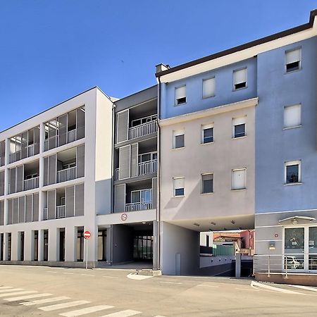 Summertime House With Apartment Umag Luaran gambar